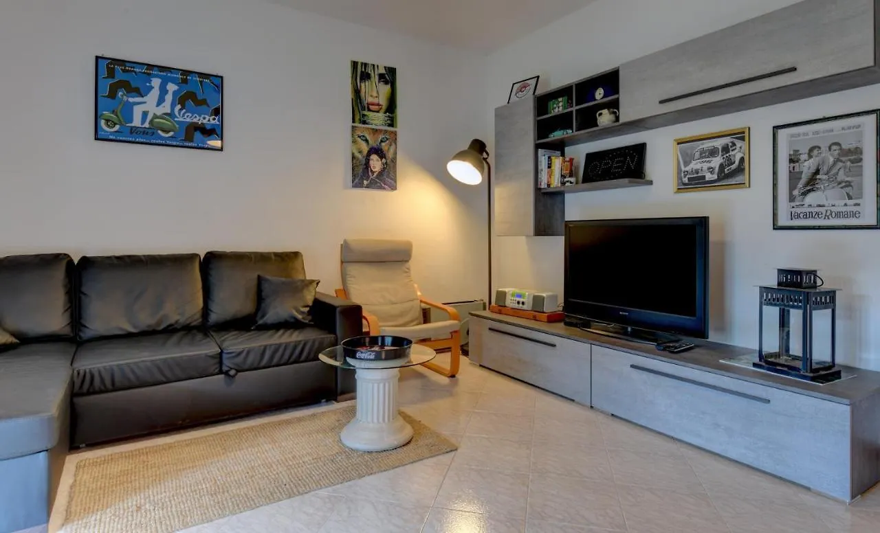 Feriehus Spring Cottage Faggeto Lario Italien